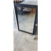 Image 3 : 2 WALL MIRRORS