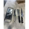 Image 1 : 3 HENCKEL KNIVES AND INOX GRATER