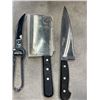Image 2 : 3 HENCKEL KNIVES AND INOX GRATER