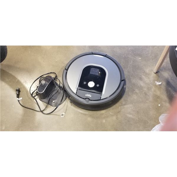 IROBOT 960 ROOMBA WIFI CONNECTED ROBOT VACUUM - TESTED WORKING, RETAIL $649