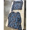 Image 3 : KIDS FIRST ACT GUITAR AND 2 YOUTH XL FLEECE SHIRTS