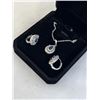 Image 2 : NEW PLATINUM PLATED 1.2CT PEAR CUT SAPPHIRE BLUE SIMULATED DIAMOND (CZ) HALO 2 PIECE SET, CHAIN 16-1
