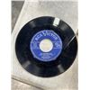 Image 2 : BOX OF 100 45 RECORDS