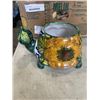 Image 2 : TRAY OF GARDEN DECOR AND VINTAGE KITCHEN ITEMS INCLUDING BAKEWARE