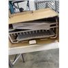 Image 2 : VIDA PADERNO STAINLESS FRY PAN AND POLDER DISH RACK - MISSING SOME PIECES