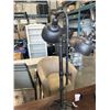 Image 5 : 2 ADJUSTABLE HEIGHT TABLE LAMPS