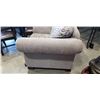 Image 4 : OVERSIZED LIVING CHAIR WITH WOOD ACCENT