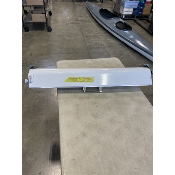 SUNLINE RETRACTABLE OUTDOOR CLOTHES LINE