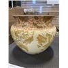 Image 2 : BELLEEK IRELAND VASE AND MADDOCKS ROYAL PORCELAIN LAMBERTON JARDINIERE