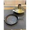 Image 1 : CAST IRON PAN AND ANTIQUE BRASS CAKE POT