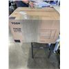 Image 1 : TOSHIBA 1.1 CU FT COUNTERTOP MICROWAVE - TESTED WORKING, RETAIL $179
