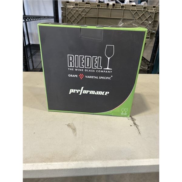 NEW SET OF REIDEL PINOT NOIR PERFORMANCE WINE GLASSES - RETAIL $99