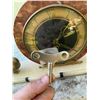 Image 5 : Vintage Art Deco Marble Mantel Clock With Bronze Peacock Figures