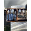 Image 2 : Antique Abbey Hallmarked Mother of Pearl Handled Cutlery Set