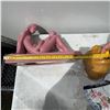 Image 5 : Vintage Pink Ceramic Mother and Child Sculpture 16"