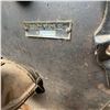 Image 10 : Art Deco Guelph Stove Co. Cast Iron Enamel Wood Stove