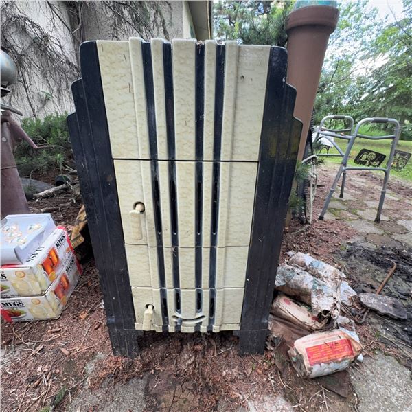 Art Deco Guelph Stove Co. Cast Iron Enamel Wood Stove