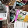 Image 13 : Lot: Vintage Ceramics, Glass Ornaments, Glass Turtle and Decor