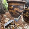 Image 12 : Large Assorted Outdoor Decorative Stones, Planters, and Garden Decor