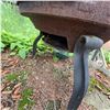 Image 5 : Outdoor Metal Mesh Wood-Burning Chiminea Heater