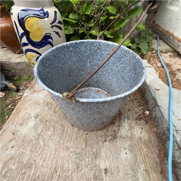 Vintage Enamelware Graniteware Pail Bucket with Metal Handle