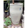 Image 2 : Medalta Redcliff 5-Gallon Stoneware Churn with Wooden Dasher