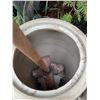 Image 4 : Medalta Redcliff 5-Gallon Stoneware Churn with Wooden Dasher