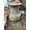 Image 2 : Large Terracotta Garden Planter with Handles 20.5 Inches Tall