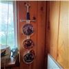 Image 4 : Lord of the Rings Collector Plate Set with Sword Wall Display