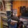 Image 5 : Large DVD Movie Collection With Collectibles