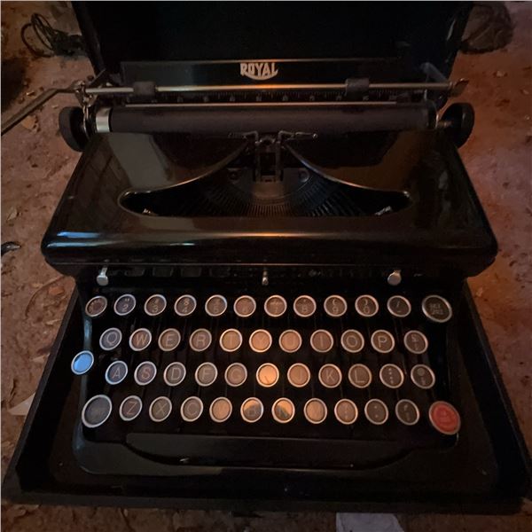 Vintage Royal Portable Typewriter with Case