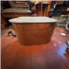 Image 2 : Vintage Large Oval Metal Washtub with Lid