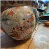 Image 5 : Large Japanese Satsuma-Style Fish Bowl Jardinière, 16" Diameter