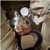 Image 5 : Vintage Mixed Lot: Tea Cups, Glassware, and Ceramic Monkey Jar