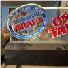 Image 3 : Drummond Draft Beer Acrylic Light-Up Bar Sign