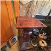 Image 5 : Vintage Solid Wood Pedestal Stand 31'' Tall