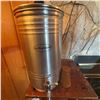 Image 1 : Stefani Stainless Steel Water Dispenser with Metal Cups and Case