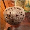 Image 6 : Chinese Erhu Two-Stringed Fiddle with Carved Resonator