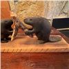 Image 3 : Hand-Carved Inuit Beaver Sculpture by Louis K