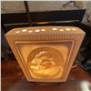 Image 2 : Vintage Porcelain Lithophane Table Lamp With Artistic Scenes
