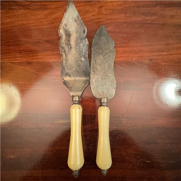Vintage Silverplate Fish Servers with Cream Handles Pair