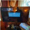 Image 6 : Samsung 40-Inch Flat Panel TV with Wall Mount and Sony Blu-ray Player