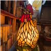 Image 5 : Stained Glass Rooster Table Lamp, 13 Inches Tall