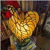 Image 6 : Stained Glass Rooster Table Lamp, 13 Inches Tall