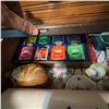 Image 8 : Collectibles: Ceramic Jugs, Vintage Teacups & Wooden Box