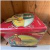 Image 3 : Ridgways Tea Tin Featuring King George V & Queen Mary