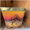 Image 7 : Ridgways Old Country Tea 3 lb Vintage Tin with Countryside Scenes