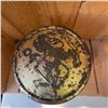 Image 2 : Vintage Royal Navy Cut Plug Tobacco Tin