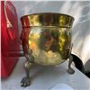 Image 1 : Large Brass Planter or Jardinière with Lion Head Handles, 15" Diameter