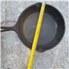 Image 4 : Lodge 8SK USA Cast Iron Skillet, 10.25" Diameter